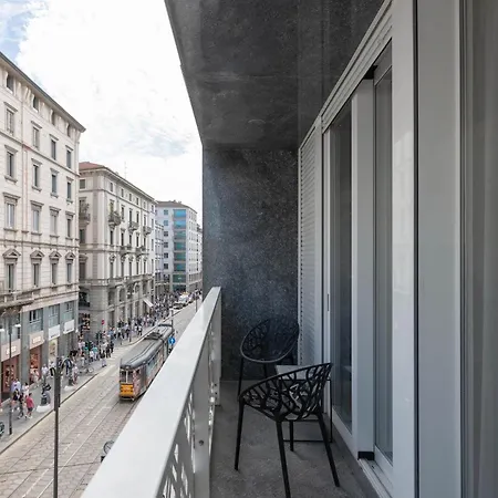 Apartment Heart San Sepolcro Duomo Milan